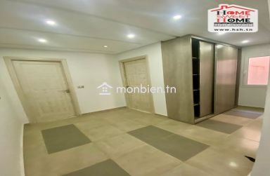 Etage de Villa S2 Bravissi à Louer à La Marsa