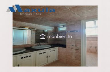 À VENDRE VILLA S+4 SUR LES HAUTEURS DE MONGIL À RADES