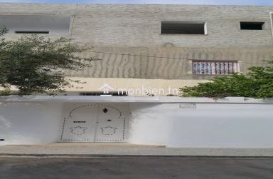 Villa R plus 2 plus studio