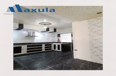 À LOUER SUPERBE TRIPLEX S+4 À LA NOUVELLE MEDINA