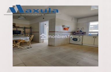 À VENDRE APPARTEMENT S+3 AVEC VASTE TERRASSE À RADES PLAGE