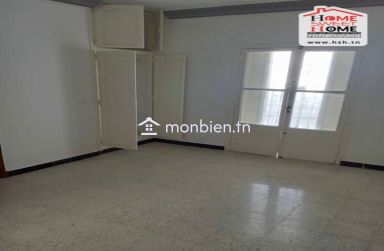 Villa Rined à Vendre à Omrane Sup