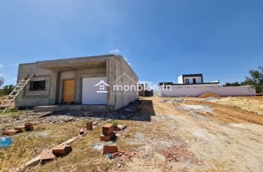 Coquette villa avec piscine encours de construction à vendre 51355351