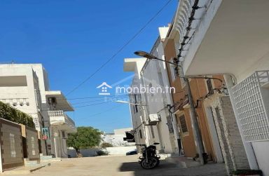 Une maison arabe avec garage à vendre à Hammamet 51355351