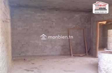 Immeuble Nonse à Vendre à Menzel Bouzalfa