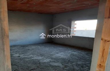 Maison inachevée avec garage à Hammamet Sud à vendre à 75 MD 51355351