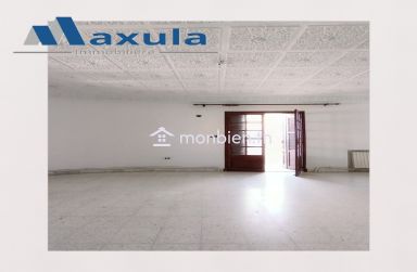 À VENDRE SPACIEUSE VILLA EN R+2 À RADES MELIANE 1