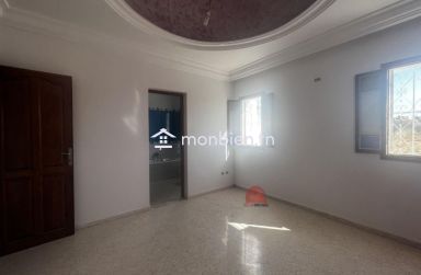 VILLA AVEC GRAND TERRAIN MIDOUN ZA