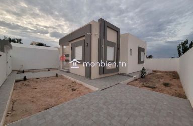 VILLA DE PLAIN PIED À HOUMT SOUK DJERBA ZU