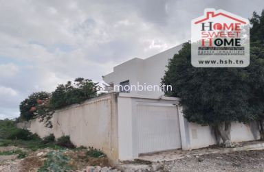 Villa Senza à Vendre à Chotrana3