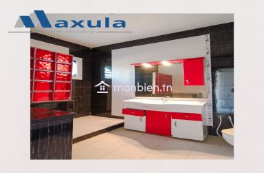 À LOUER SUPERBE TRIPLEX S+4 À LA NOUVELLE MEDINA