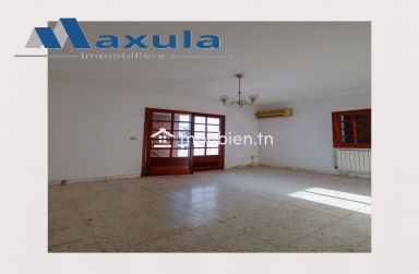 À VENDRE VILLA EXCEPTIONNELLE SUR LES HAUTEURS DE RADES MONGIL