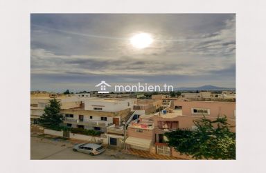 À VENDRE APPARTEMENT S+2 AVEC CELLIER À RADES PLAGE
