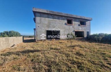 Villa S+4 encours de construction à vendre à Korba 51355351