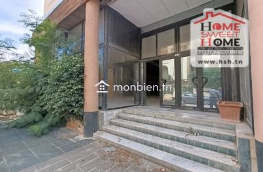 Local Commercial Géo à Vendre à Ain Zaghouan Nord