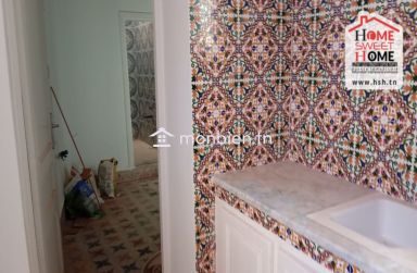 Etage de Villa Rivka à Louer à Ariana