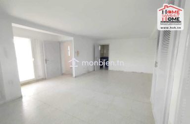 Duplex La Porte Dorée à Louer à La Marsa