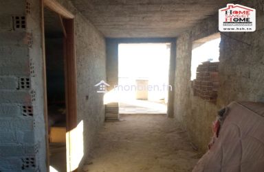 Immeuble Nonse à Vendre à Menzel Bouzalfa