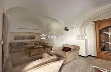 Maison arabesque S+4 à vendre à Béni Khiar 51355351