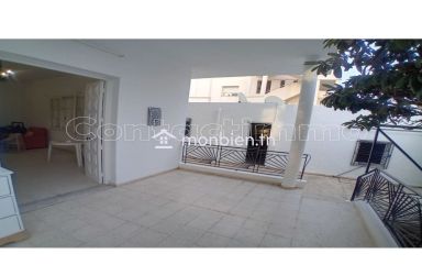 À Vendre  Exceptionnelle RDC de Villa à Ariana ville