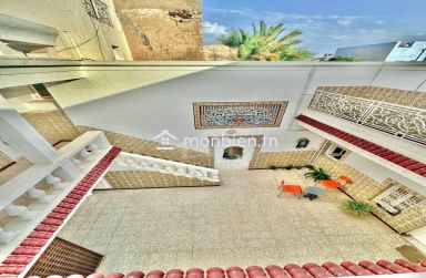 Maison arabesque S+4 à vendre à Béni Khiar 51355351