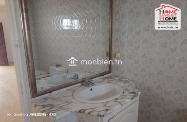 Etage de Villa Zorya à Louer à Gammarth Village