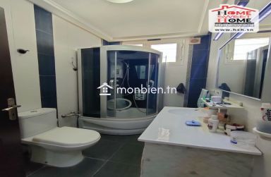 Villa Oktavi à Vendre à Ezzahra