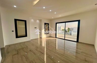 Villa S+5 toute neuve avec piscine à vendre à Hammamet Sud 51355351