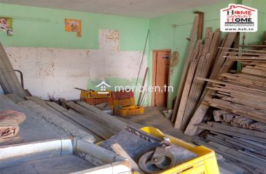 Immeuble Nonse à Vendre à Menzel Bouzalfa