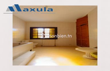 À VENDRE SPACIEUSE VILLA EN R+2 À RADES MELIANE 1