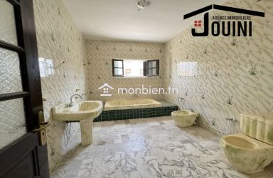Villa 1000 m2 A Ariana Borj Louzir