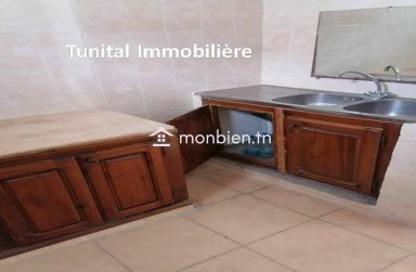 Mutuelle ville Tunis  A louer  villa à  usage bureautique