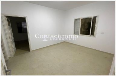Appartement S+1 au 1ér étage à louer