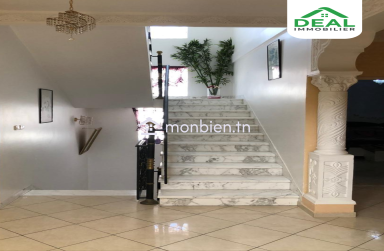 Villa de 400 m² à M'saken