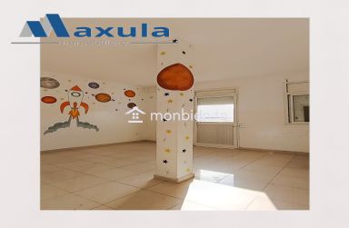 À LOUER SUPERBE TRIPLEX S+4 À LA NOUVELLE MEDINA