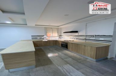 Duplex Solandria à Louer à La Marsa
