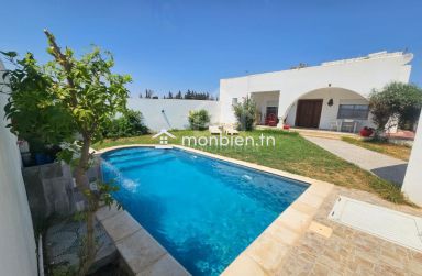 Coquette villa S+3 avec piscine et jardin à vendre 51355351