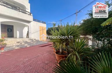 Villa Isabelle Chloé à Vendre à Gammarth Sup