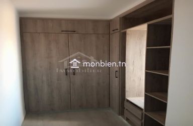 Une villa S+5 toute neuve avec piscine à vendre à Hammamet 51355351