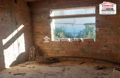 Immeuble Nonse à Vendre à Menzel Bouzalfa