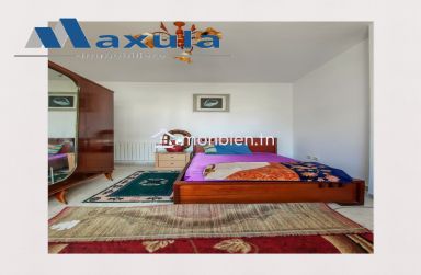 À VENDRE APPARTEMENT S+3 AVEC VASTE TERRASSE À RADES PLAGE