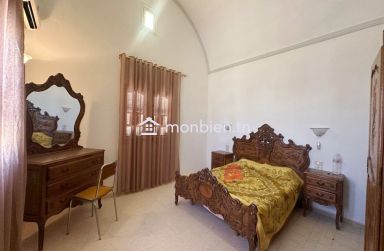 GRANDE VILLA MEUBLÉE À VENDRE À DJERBA MIDOUN ZA