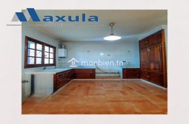À VENDRE VILLA EXCEPTIONNELLE SUR LES HAUTEURS DE RADES MONGIL