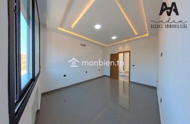 A vendre villa de maitre S+4 de 1400m² à Bouargoub, Nabeul.