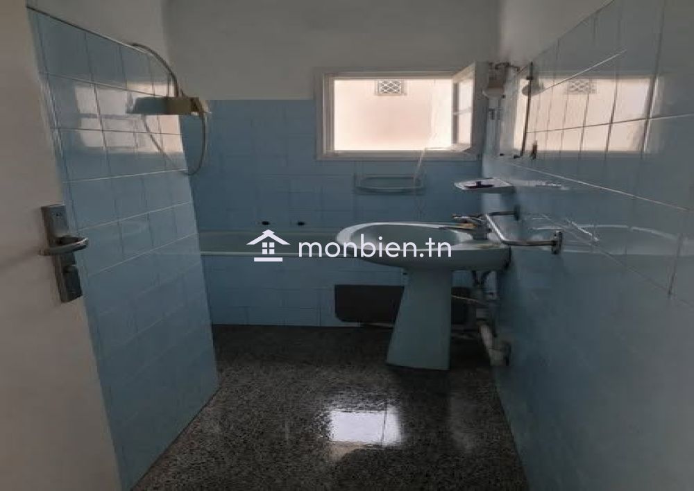 Appartement pour Étudiants à Bab Saadoun, Tunis**