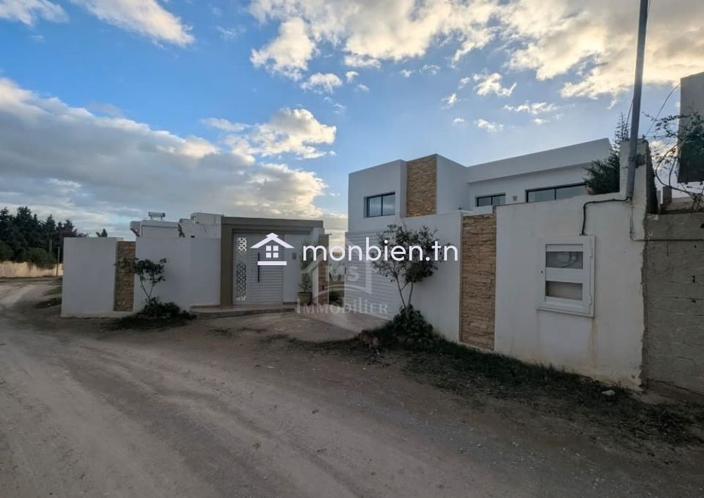 Villa S+4 toute neuve avec grand jardin à vendre à Hammamet Sud 51355351