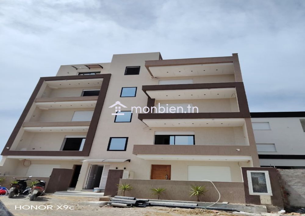 Appartement S+3  vue de mer a vendre à hammem ghzez