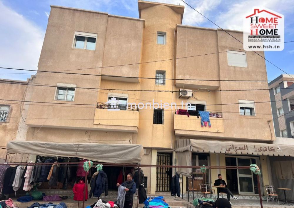 Immeuble Nocturne à Vendre à Zaghouan