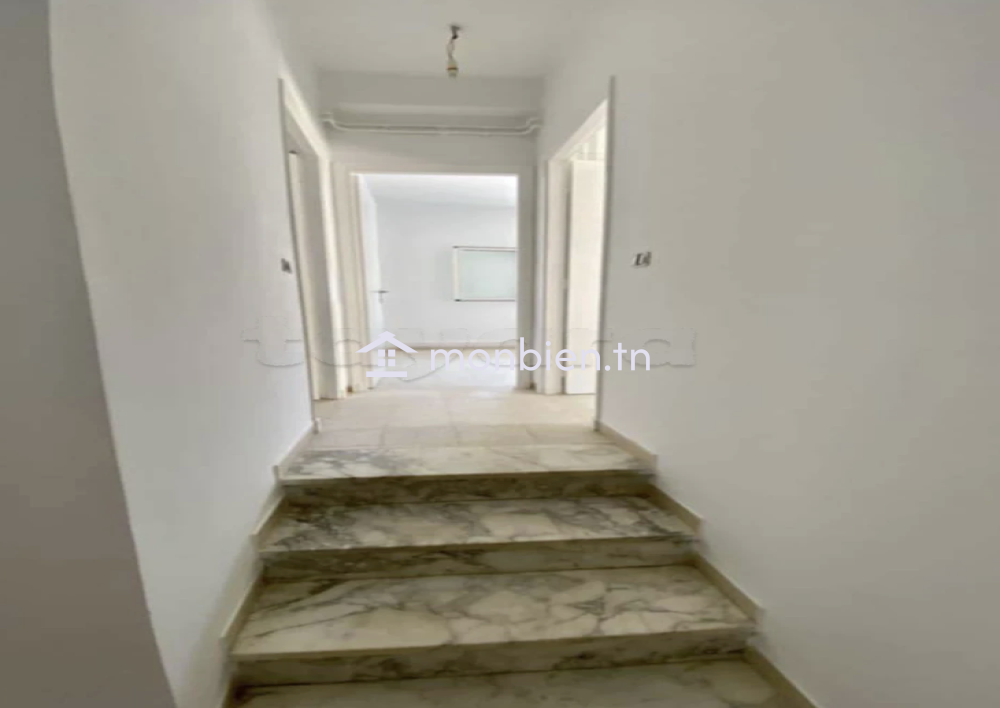 À Louer – Joli Appartement S+2 Rénové à El Manar 1