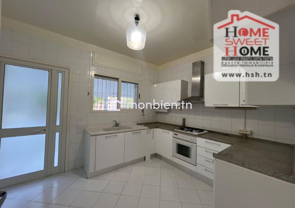 Villa Menard à Louer aux Berges du Lac 1